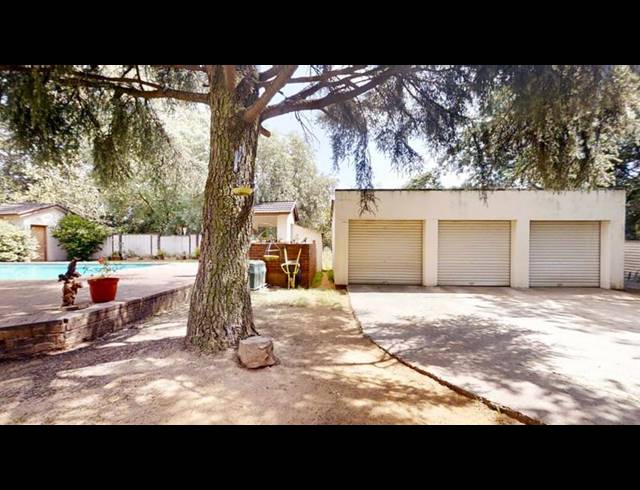 5 BEDROOM HOUSE FOR SALE IN PARKHILL GARDENS